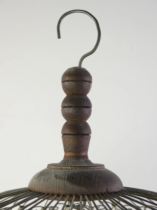 Decoratieve Vogelkooi in Victoriaanse / Montgolfier-stijl