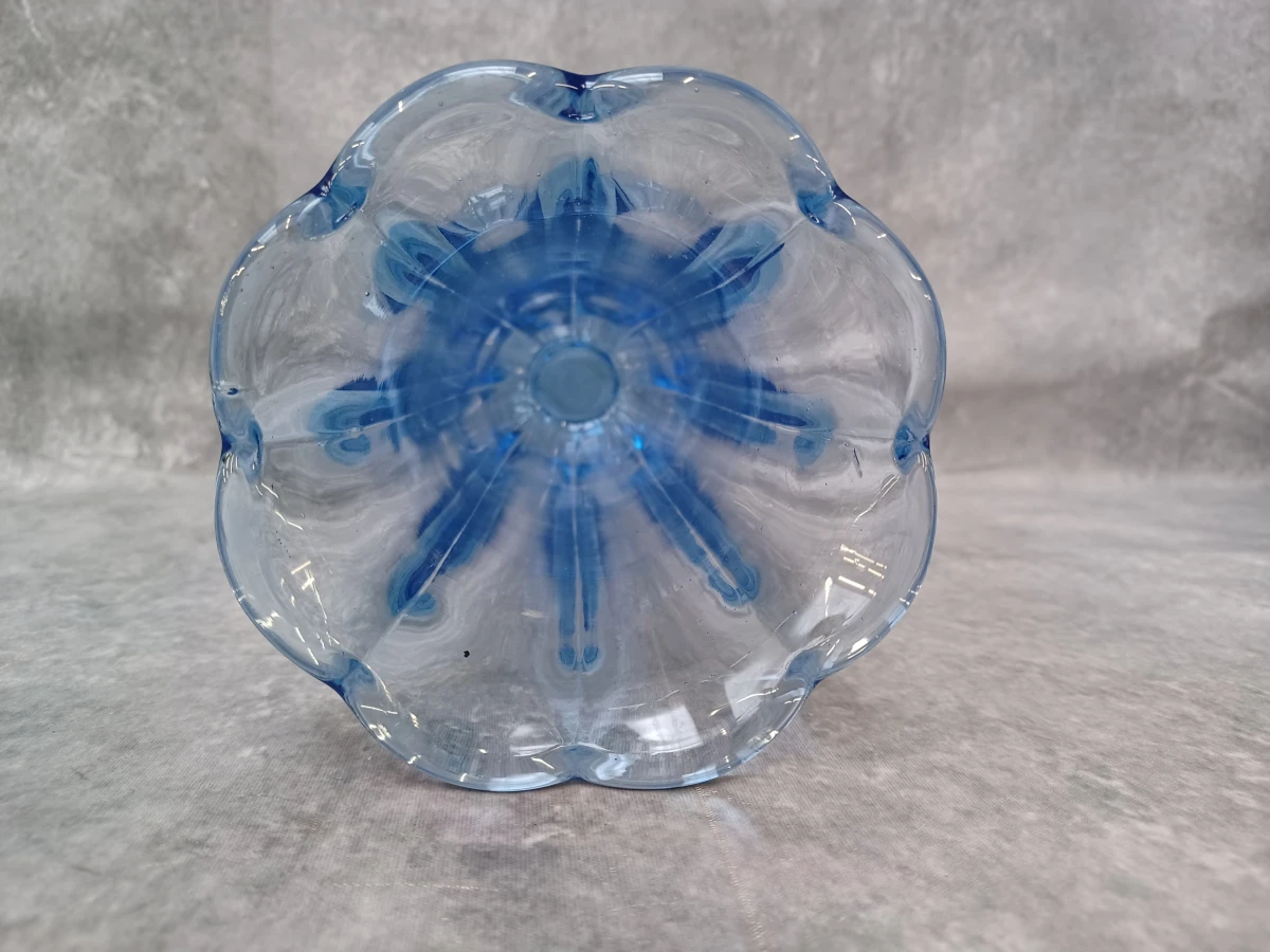 Twee Art Deco-objecten in blauw persglas - vaas en Lausitzer ‘Orion’-schaal - ca. 1930 - foto 2