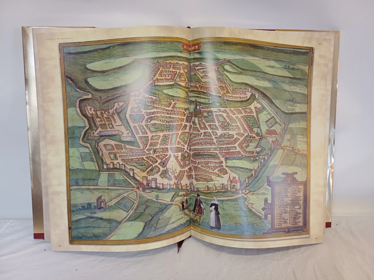 Boek Steden in de Renaissance met historische kaarten