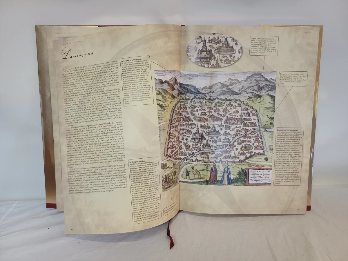 Boek Steden in de Renaissance met historische kaarten