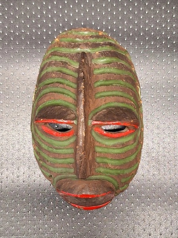 Set van 3 wereldse maskers - Afrikaans & Sri Lankaans handgesneden - foto 10