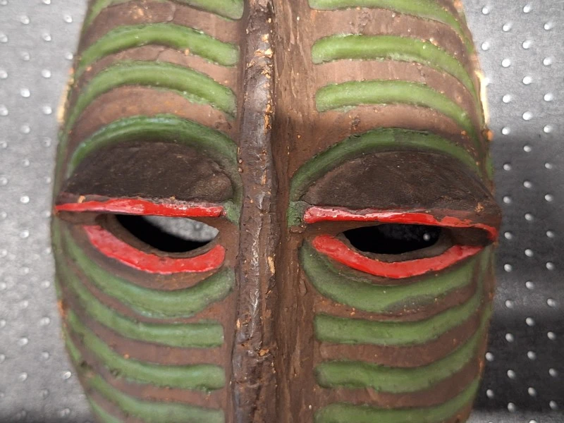 Set van 3 wereldse maskers - Afrikaans & Sri Lankaans handgesneden - foto 12