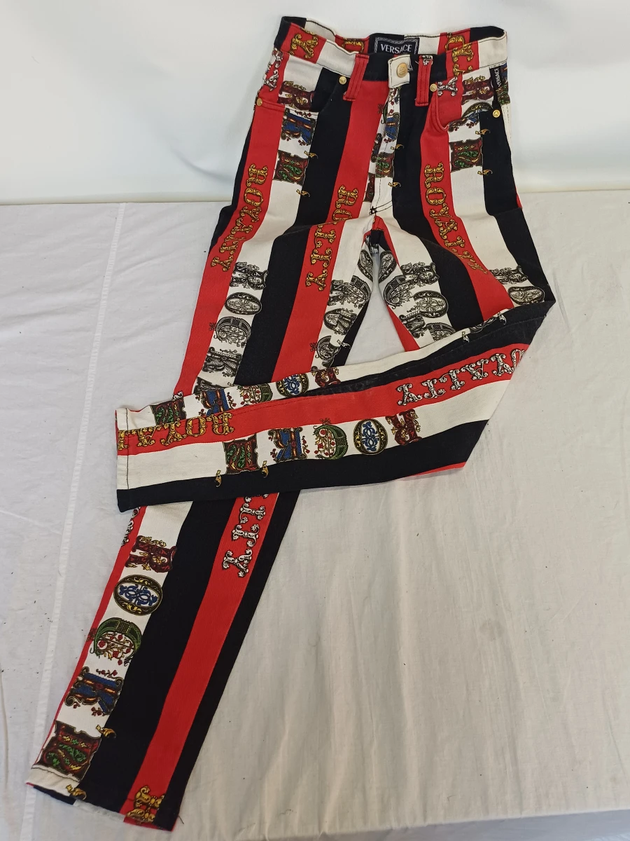Vintage Versace Jeans Couture "Rock Royalty" Denim - foto 2