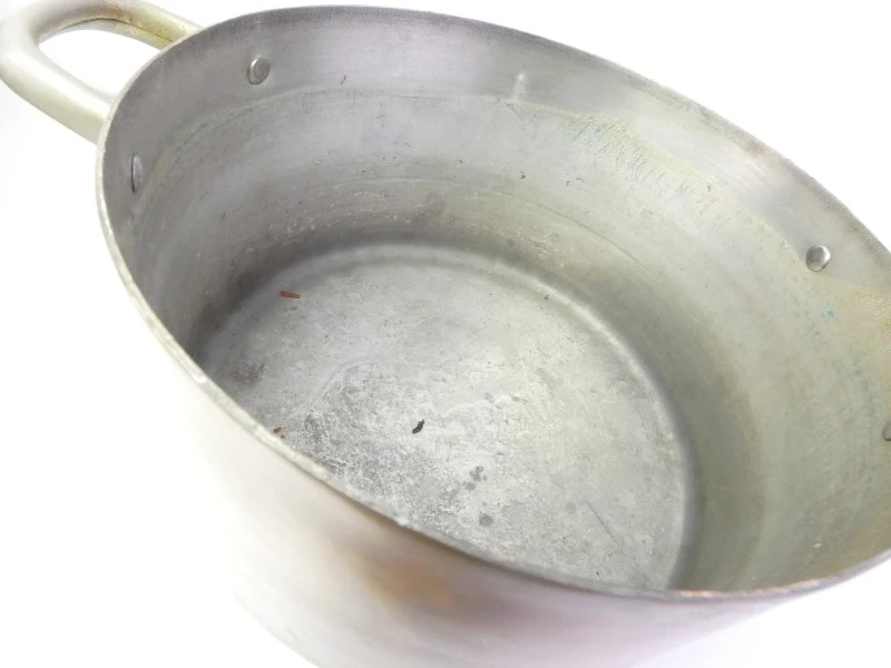 Set van 5 koperen kookpotten en 5 koperen pannen met deksels