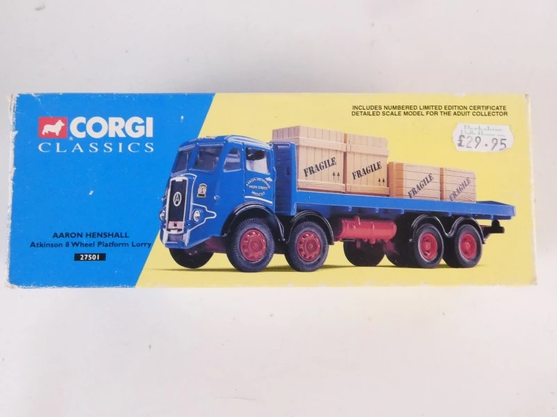 6 miniatuurvoertuigen van Corgi