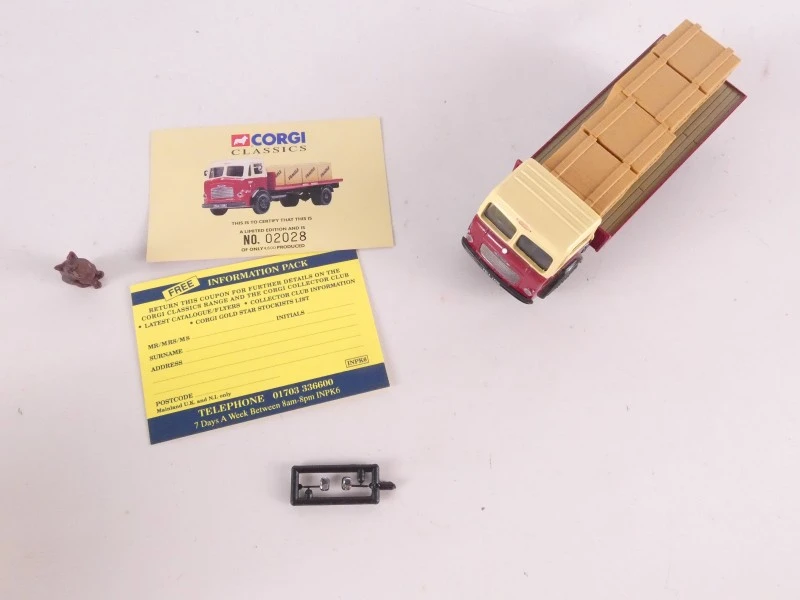 6 miniatuurvoertuigen van Corgi