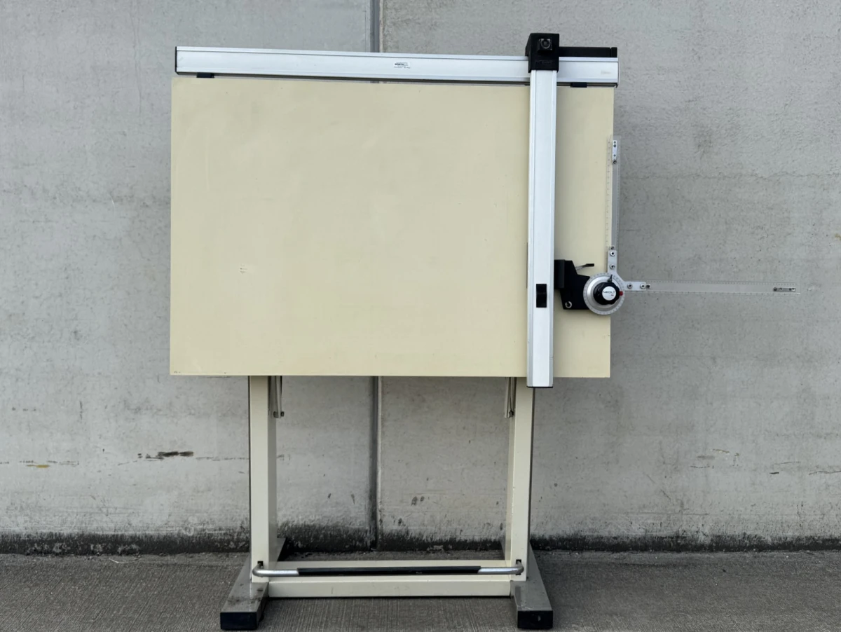 Tekentafel NEOLT met verstelbare hoek en liniaal