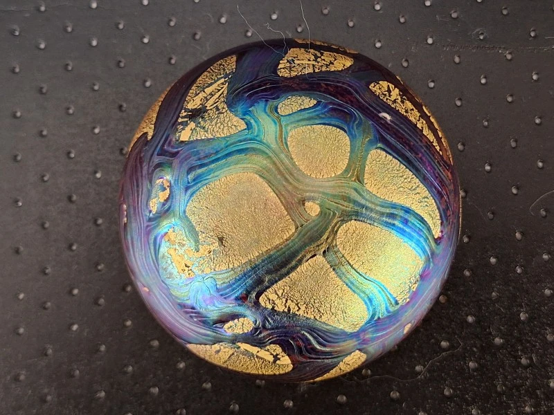 Zeldzame Isle of Wight Studio Glass “Azurene” set - parfumfles & pebble presse-papier - Michael Harris - foto 16
