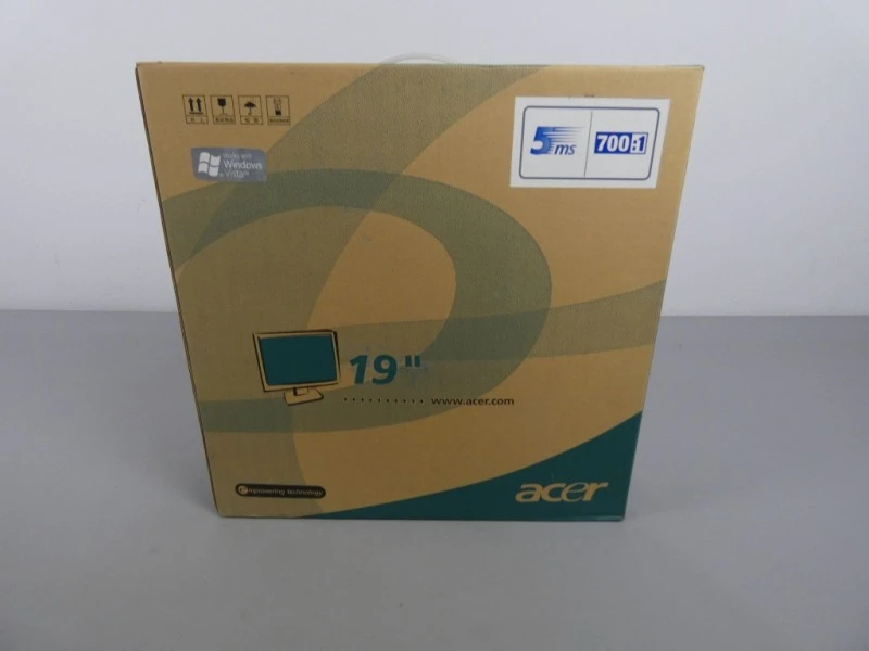 Acer LCD monitor 19 inch 2007