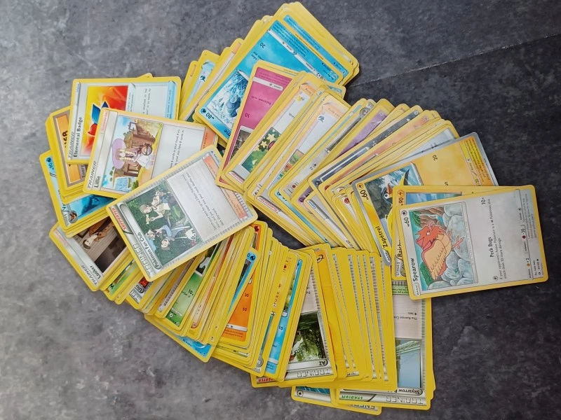 Ultieme Pokémon verzamelset: 300+ kaarten, zeldzame Holo’s en Premium (8) - foto 28