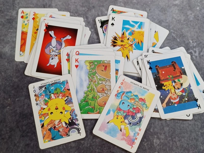 Ultieme Pokémon verzamelset: 300+ kaarten, zeldzame Holo’s en Premium (8) - foto 18