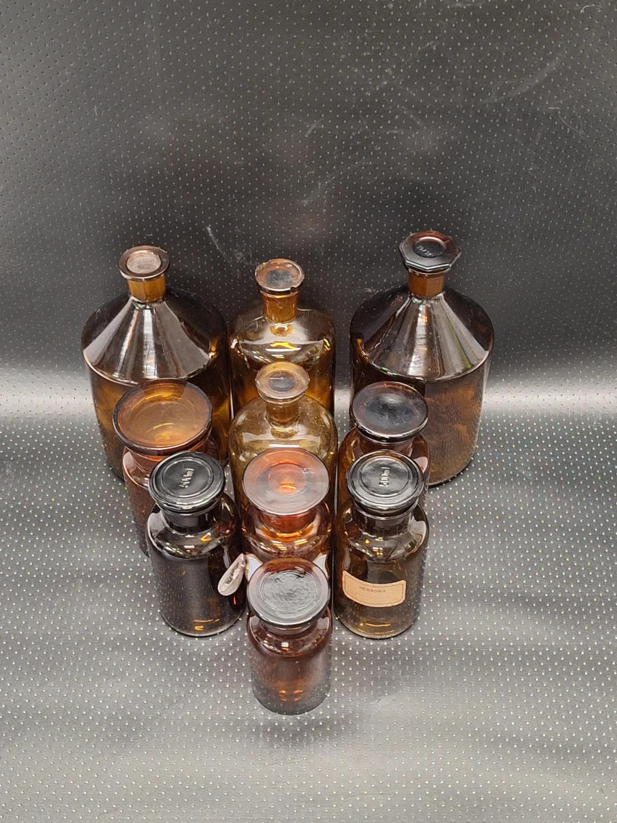 Set van 10 vintage amberkleurige apothekersflessen - foto 2