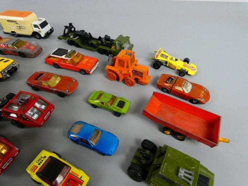 lot van 31 matchbox auto's