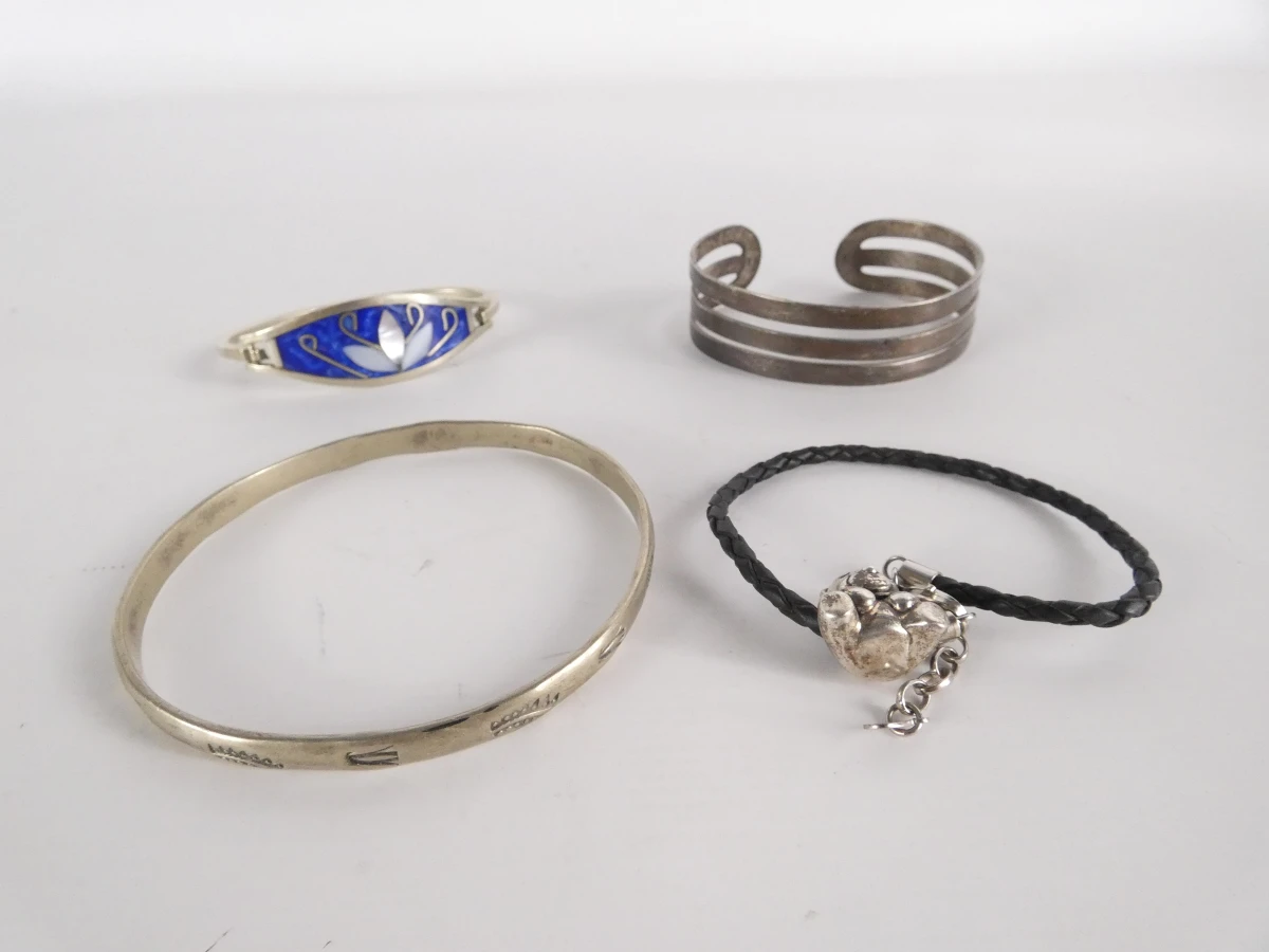 Set van 4 zilveren armbanden, diverse stijlen