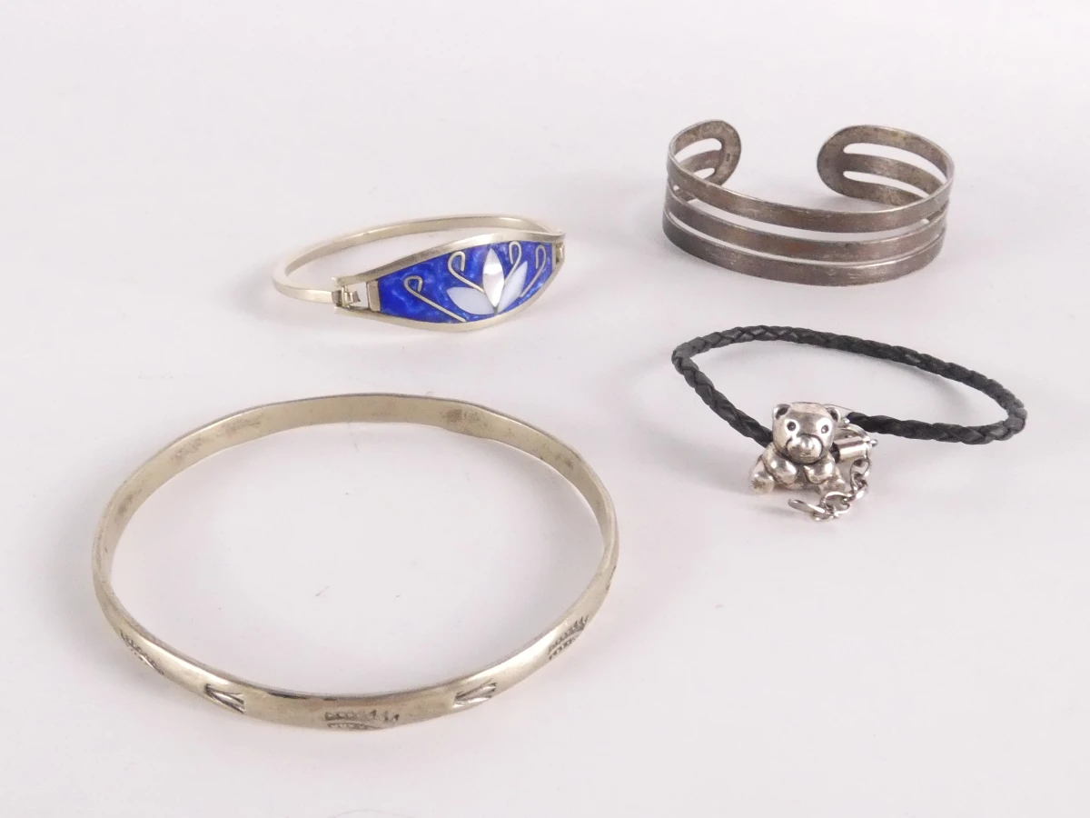 Set van 4 zilveren armbanden, diverse stijlen