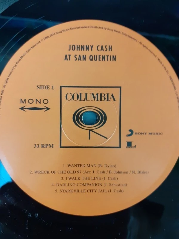 Vinyl: Johnny Cash - Johnny Cash At San Quentin + Graphic novel Cash - I see a darkness - foto 4