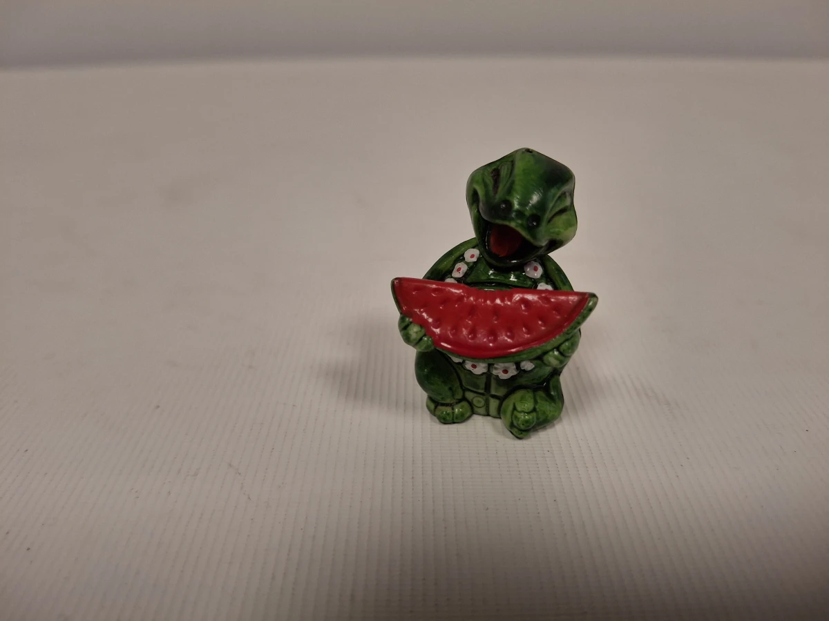 Lot Ferrero jaren 90 kleine kleurrijke dieren- en figuurtjes