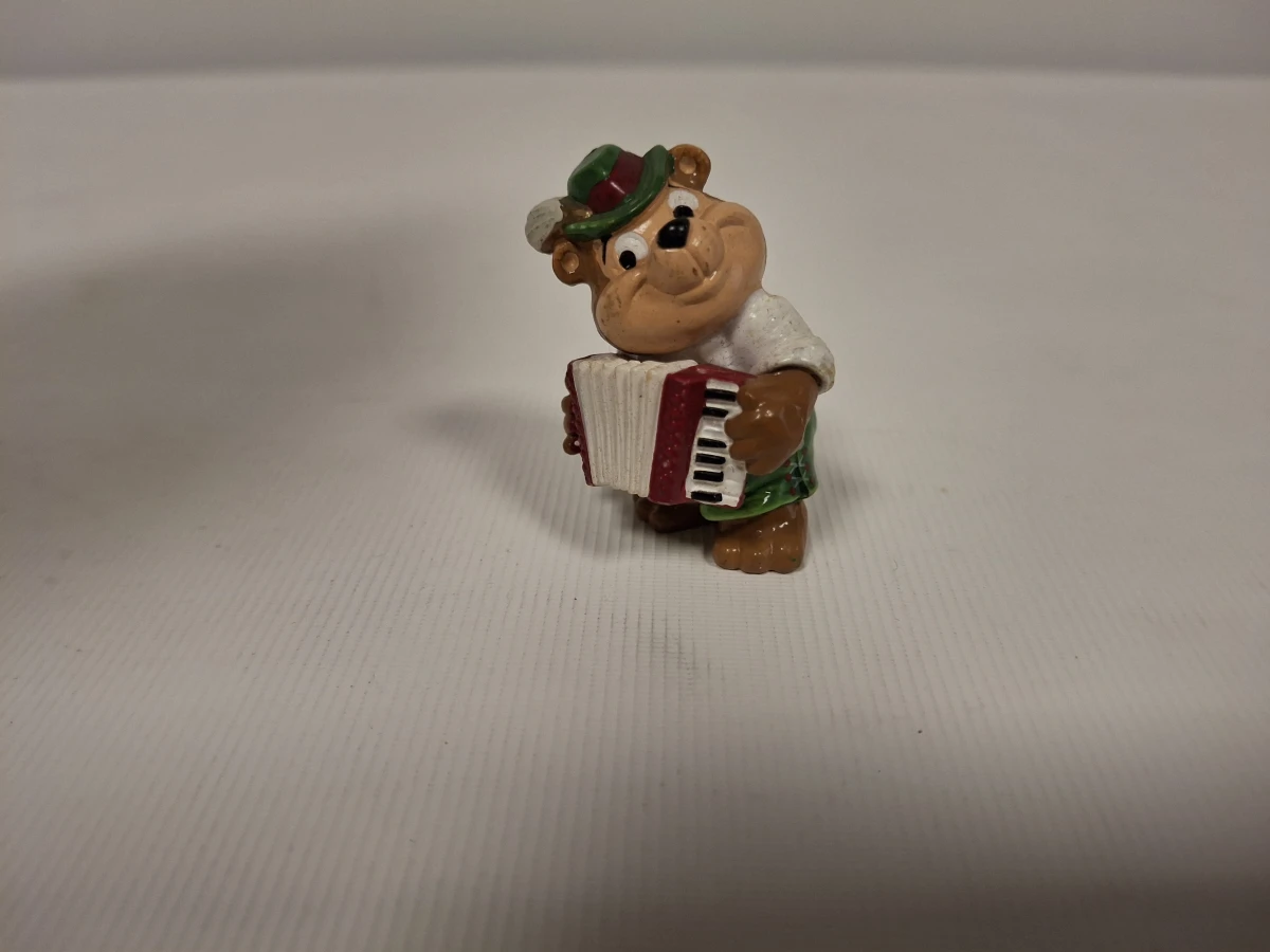 Lot Ferrero jaren 90 kleine kleurrijke dieren- en figuurtjes