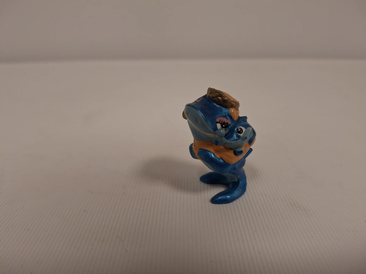 Lot Ferrero jaren 90 kleine kleurrijke dieren- en figuurtjes