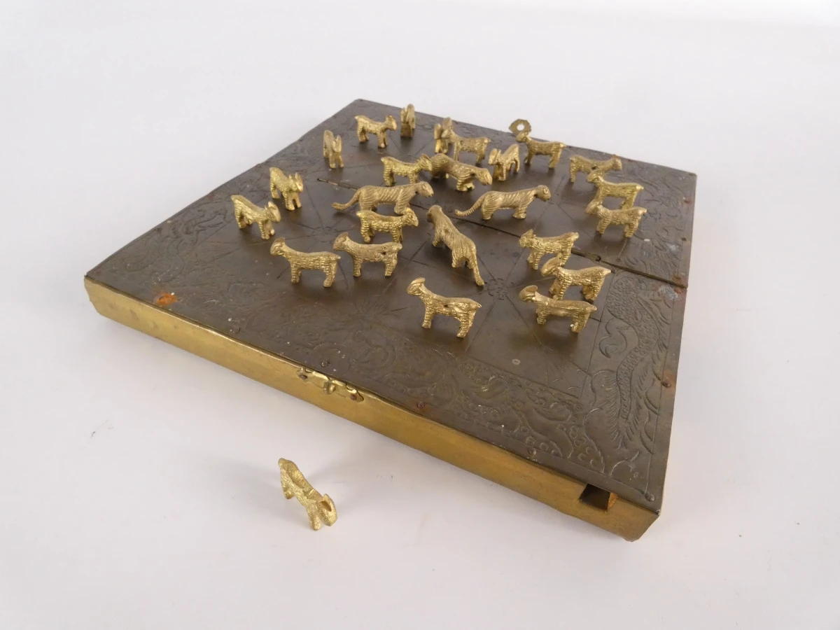 Vintage Messing Bagh Chal (Tijgers & Geiten) spel