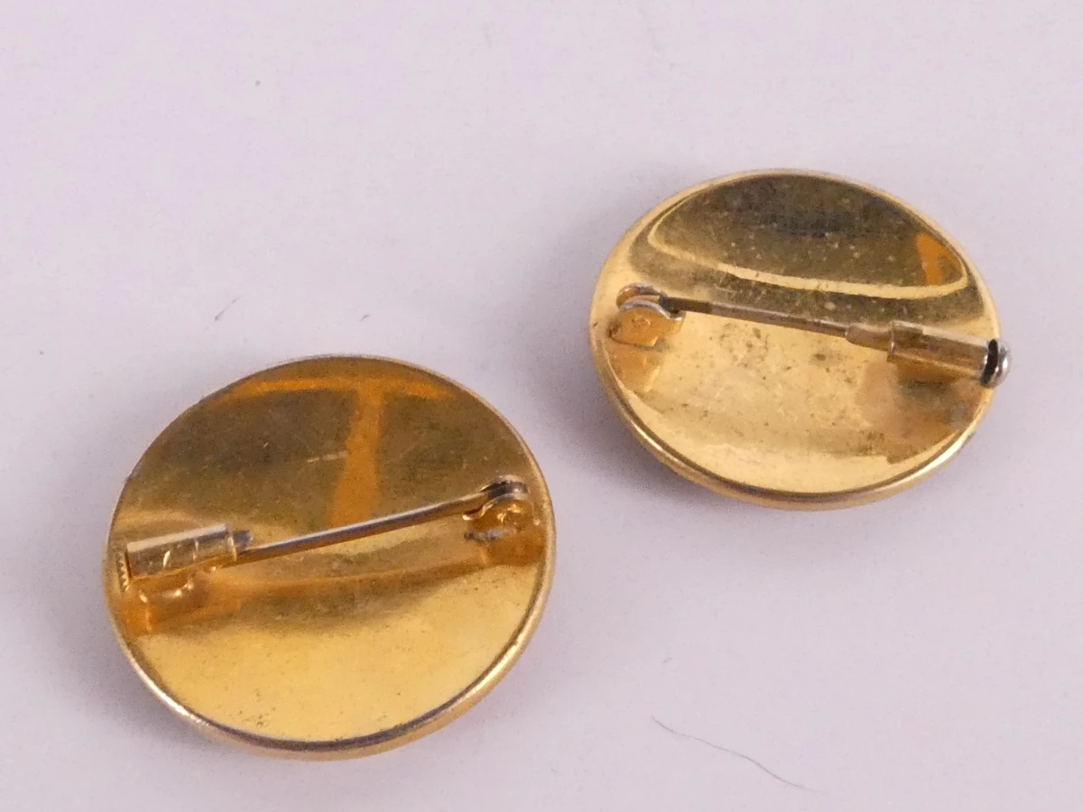 Vergulde vintage sieradenset: kettingen, armbanden, broches