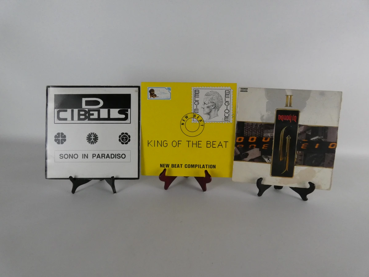 23 Verzameling vinylplaten New Beat en elektronische muziek