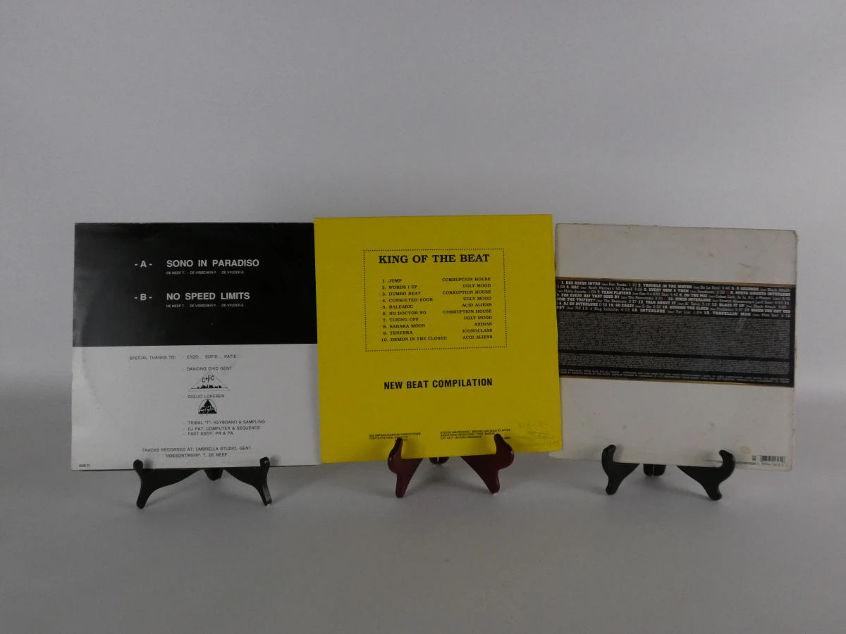 23 Verzameling vinylplaten New Beat en elektronische muziek