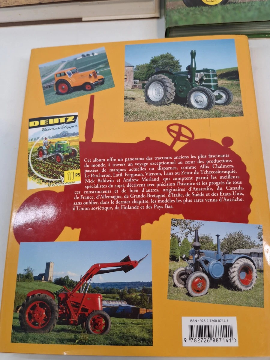 Set van 3 Franstalige boeken over John Deere tractoren