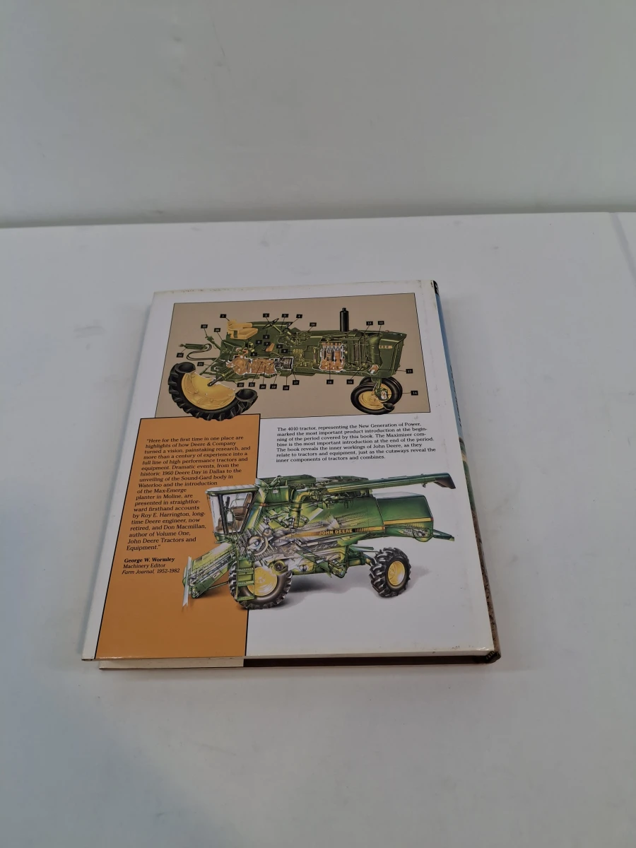 Set van 3 Franstalige boeken over John Deere tractoren