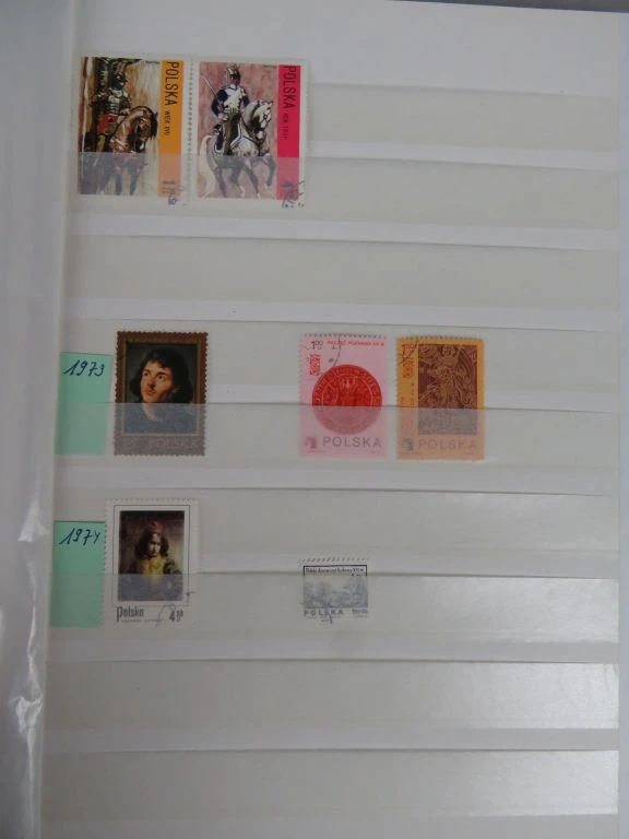 Postzegelverzameling Jugoslavija en Polen in album