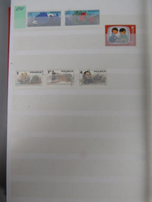 Postzegelverzameling Jugoslavija en Polen in album