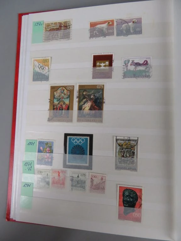 Postzegelverzameling Jugoslavija en Polen in album