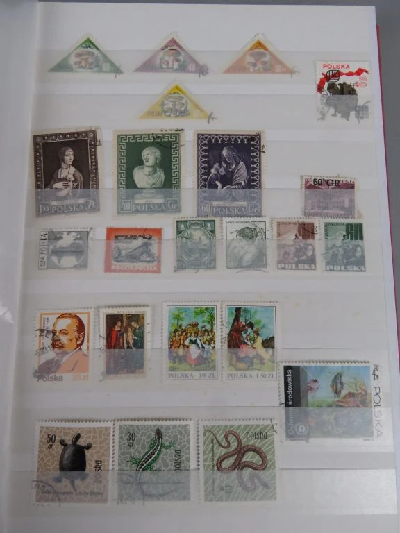Postzegelverzameling Jugoslavija en Polen in album