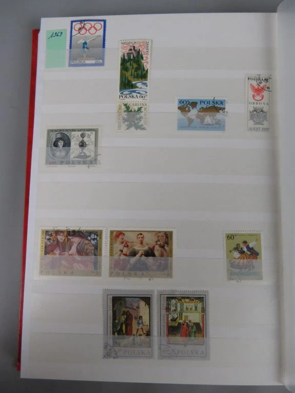 Postzegelverzameling Jugoslavija en Polen in album