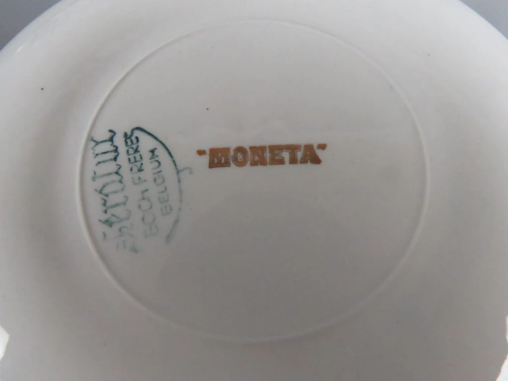 Blauw-wit porseleinen koffieservies met gouden accenten