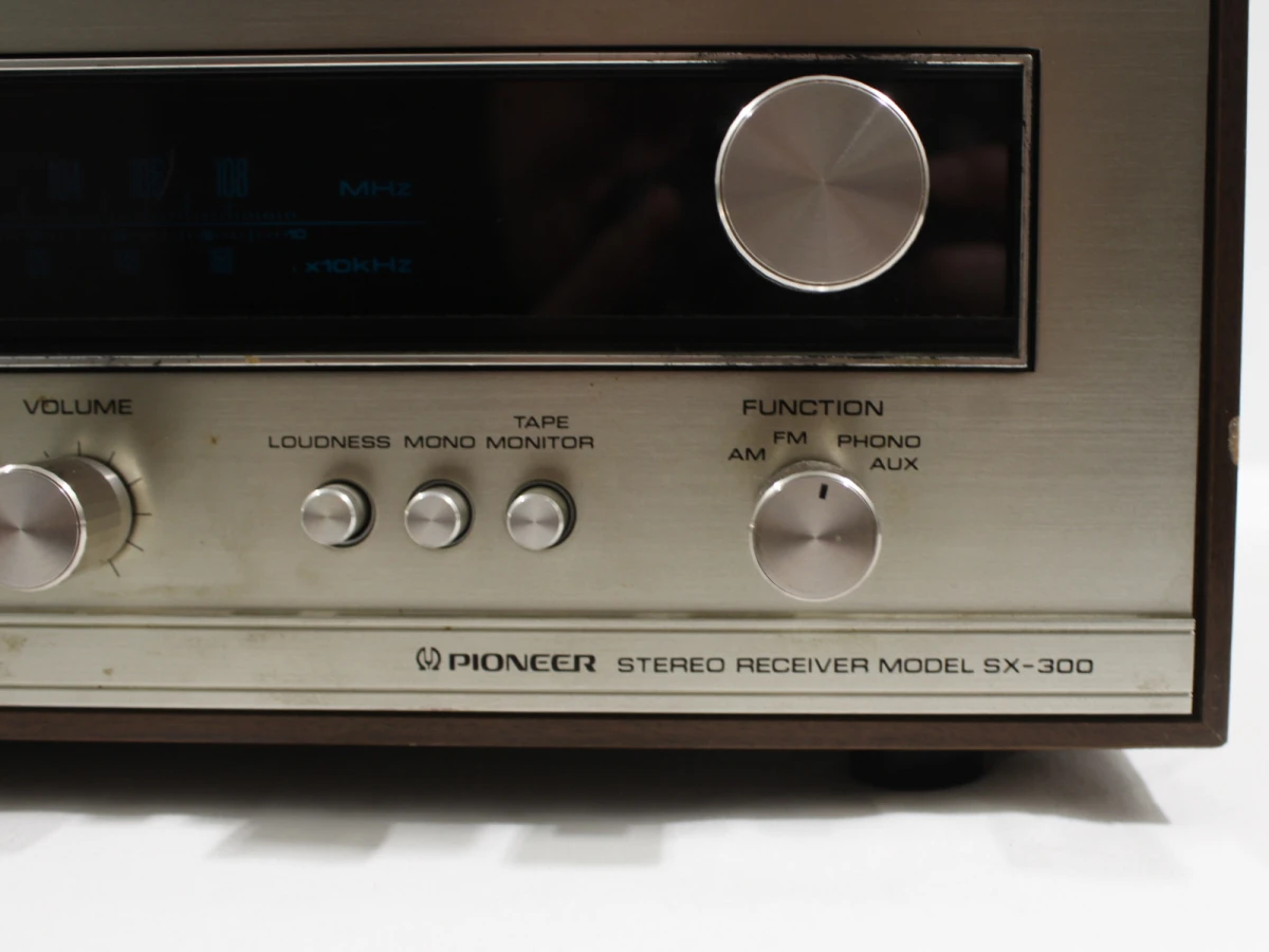 Pioneer SX-300 Receiver & Sony SS-5088 Luidsprekers