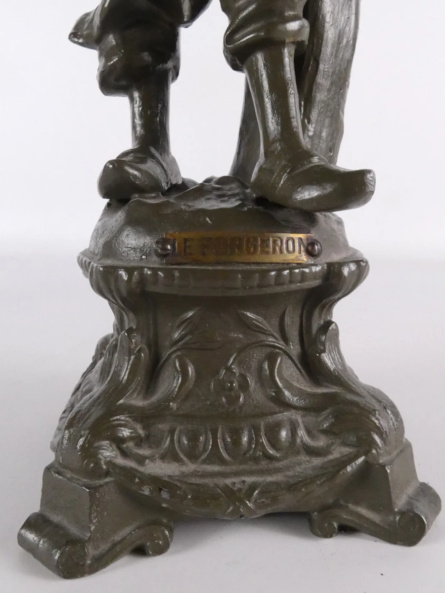 Set van 2 régule (spelter) beeldjes
