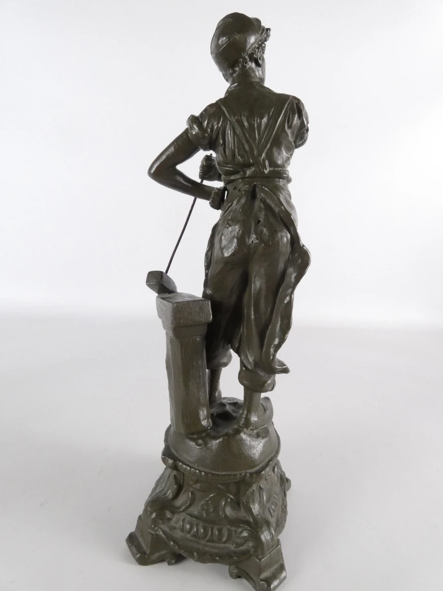 Set van 2 régule (spelter) beeldjes