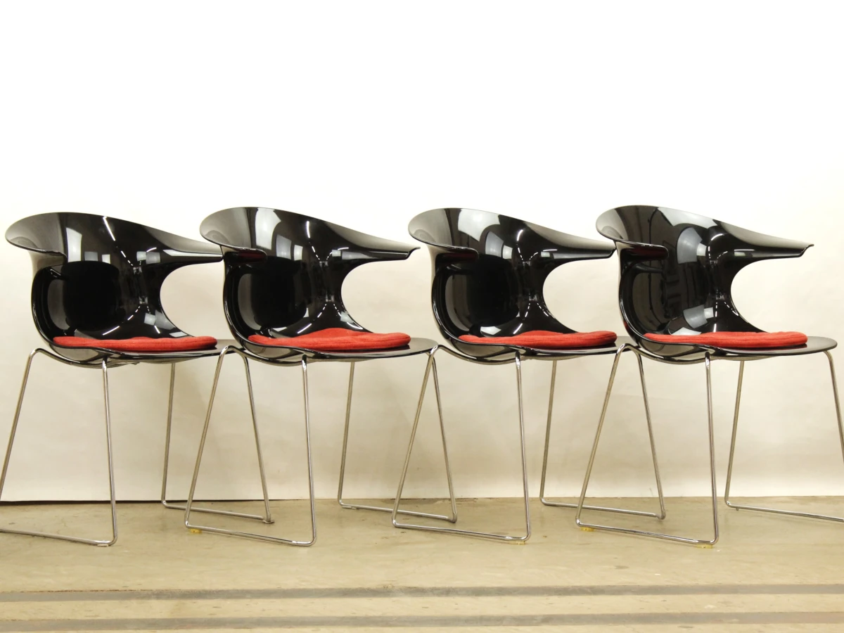 Set van 4 Infiniti Loop designarmstoelen door Claus Breinholt – glanzend zwart