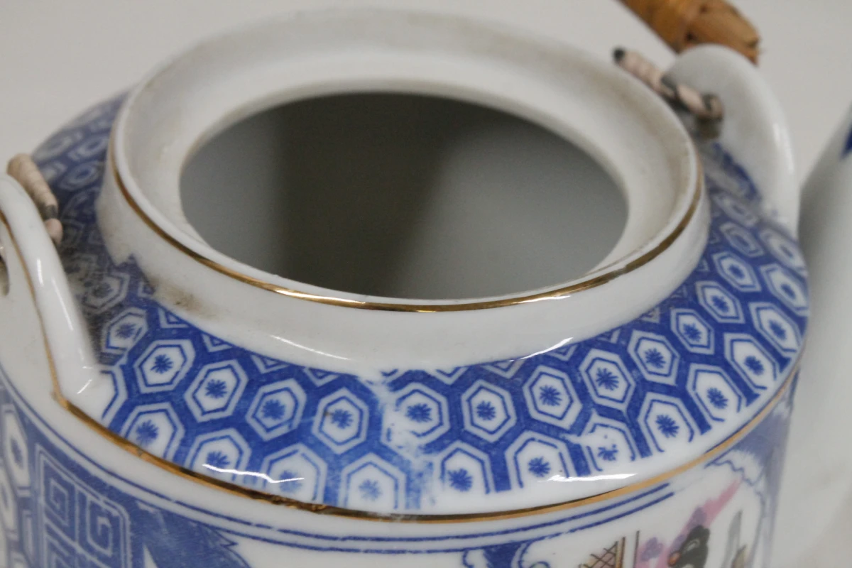 Vintage Chinese porseleinen theepot