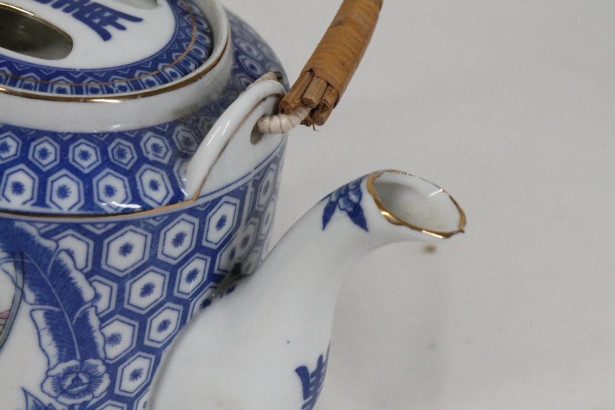 Vintage Chinese porseleinen theepot