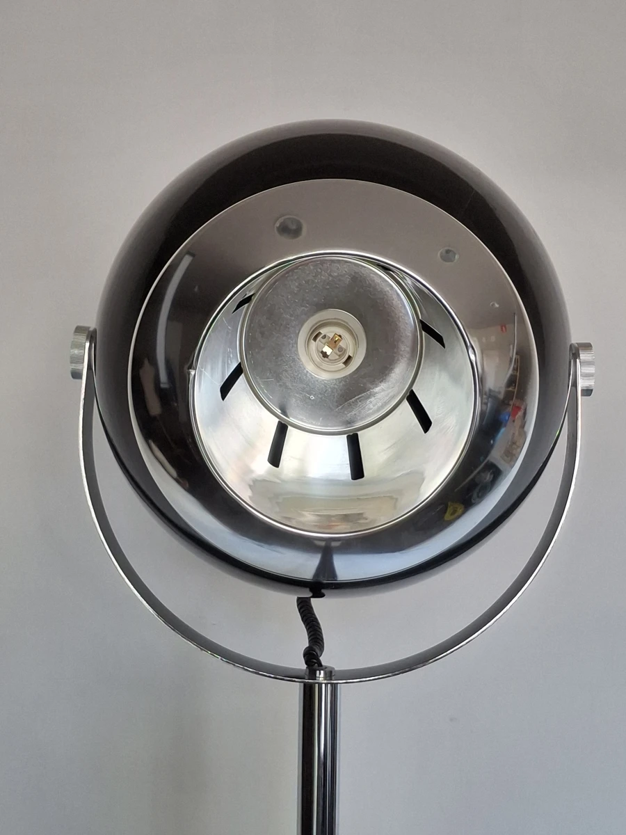Zwarte vloerlamp in Space Age-stijl met bolvormige lampenkap - foto 5