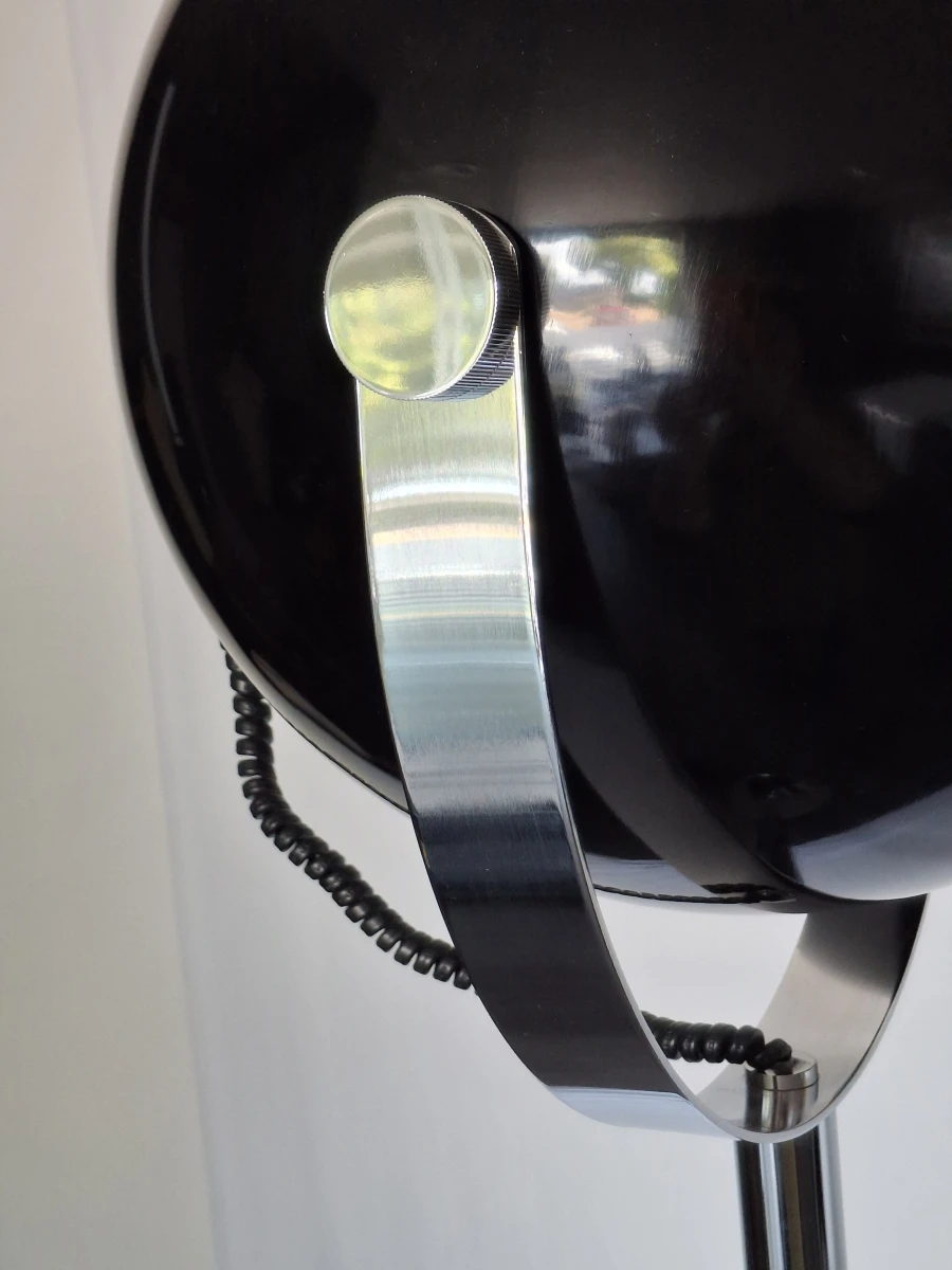 Zwarte vloerlamp in Space Age-stijl met bolvormige lampenkap - foto 7