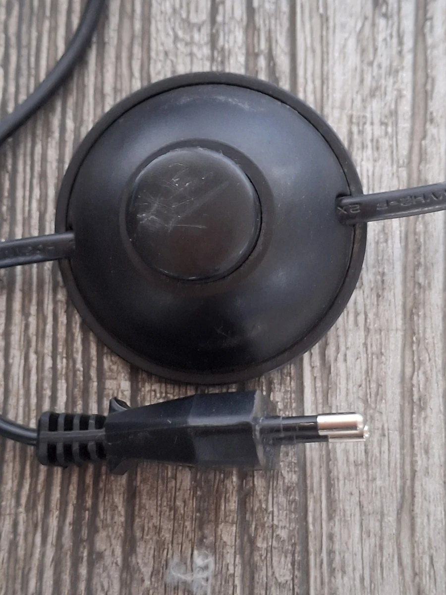 Zwarte vloerlamp in Space Age-stijl met bolvormige lampenkap - foto 16