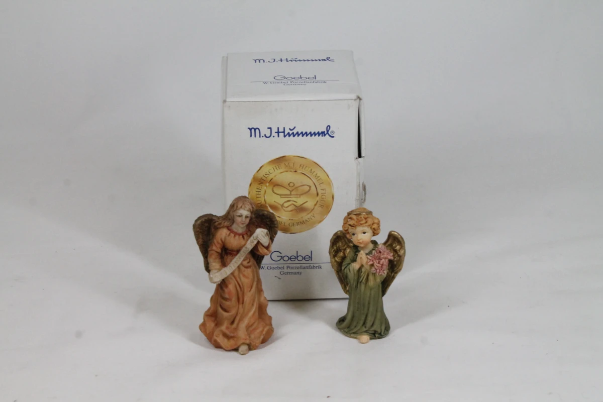 Set van 2 Goebel engeltjes