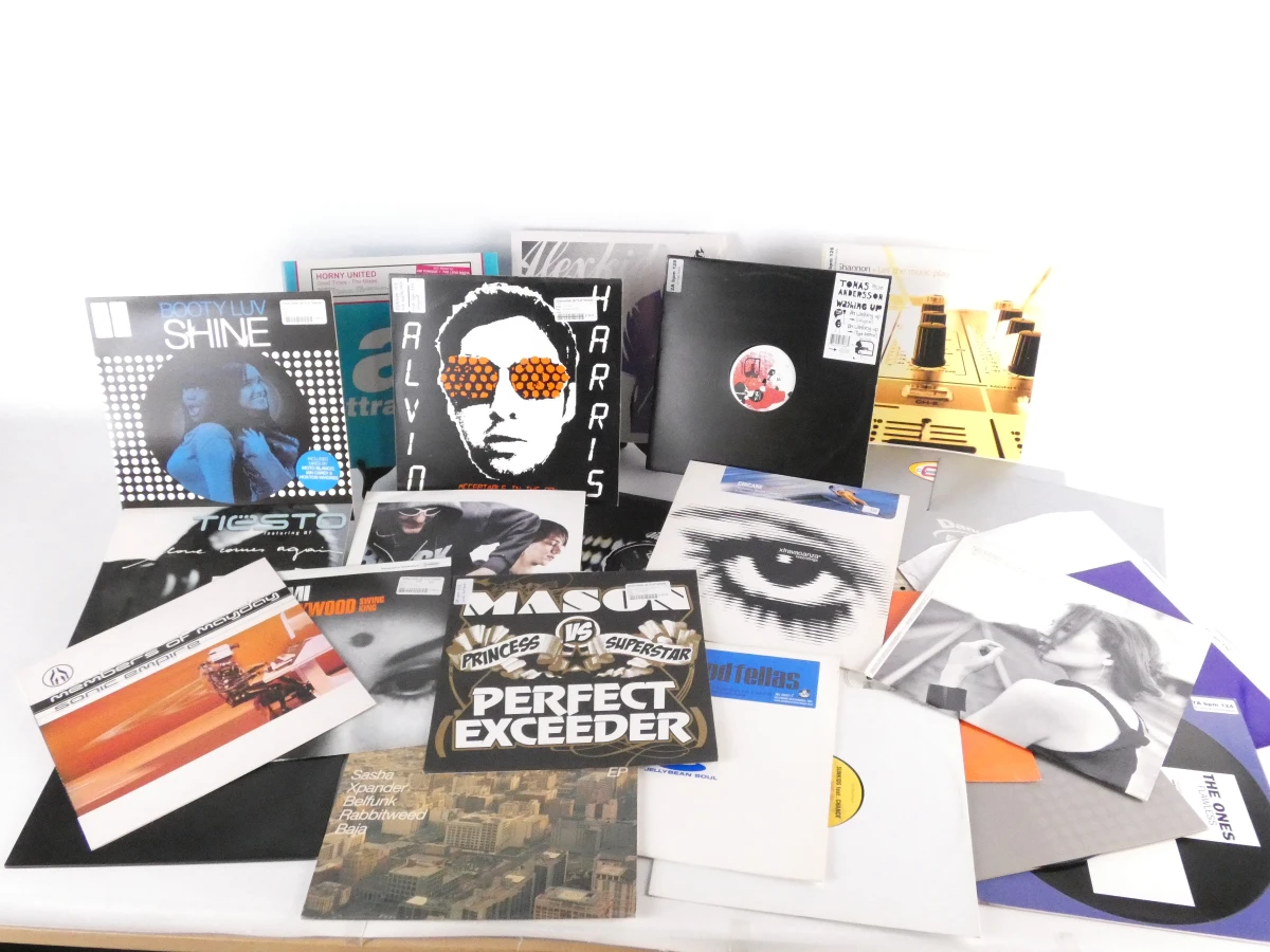 Verzameling van 26 diverse vinyl singles en EP's