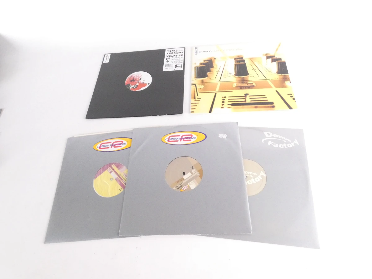 Verzameling van 26 diverse vinyl singles en EP's