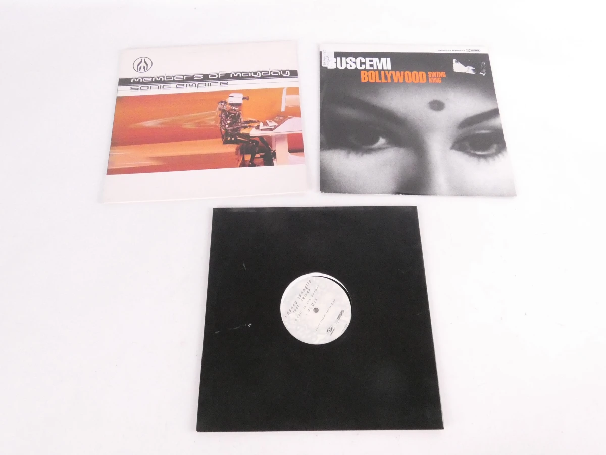 Verzameling van 26 diverse vinyl singles en EP's