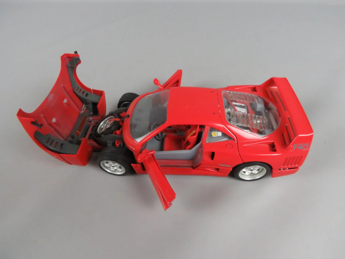 Burago Ferrari F40 modelauto