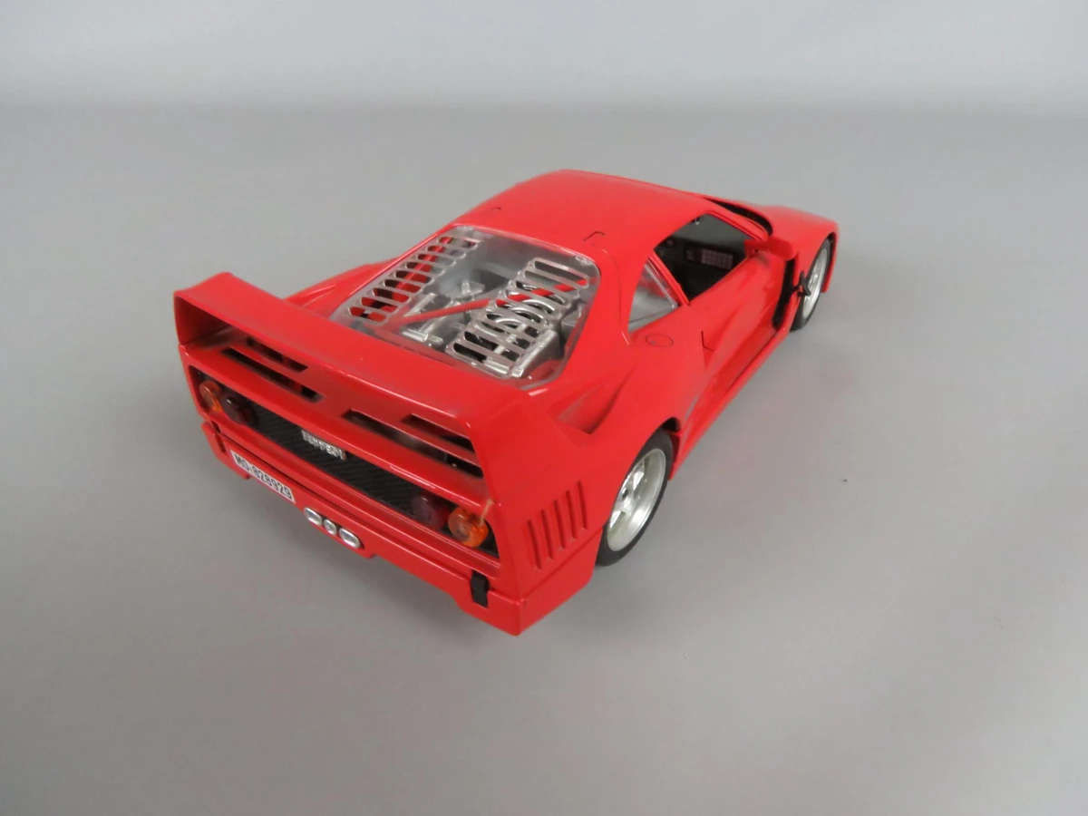 Burago Ferrari F40 modelauto